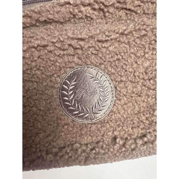 NEW Cross Body Bag Victoria Secret Teddy Fur Plush Taupe - Picture 7 of 9